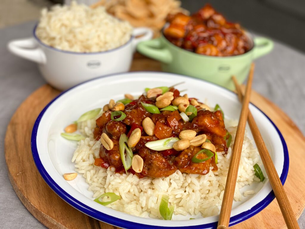 Aziatische kip met kruidige rijst 