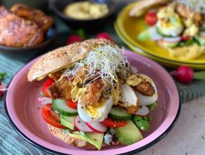 Turks brood met gegrilde kip