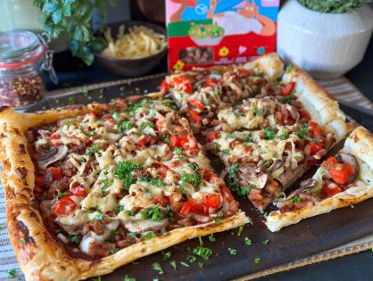 plaattaart met prei en spekjes