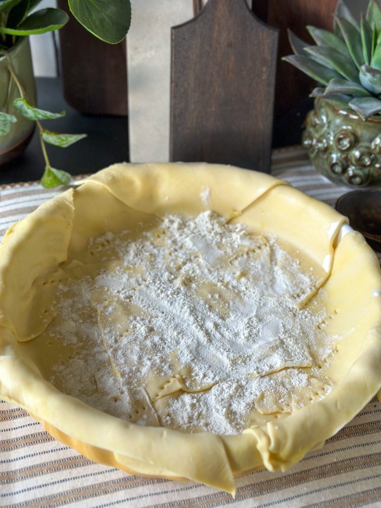 Hartige taart met andijvie en paprika