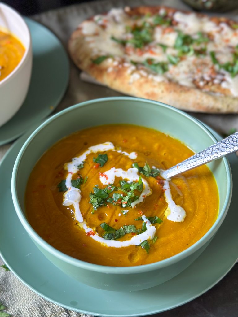 romige pompoensoep met wortel