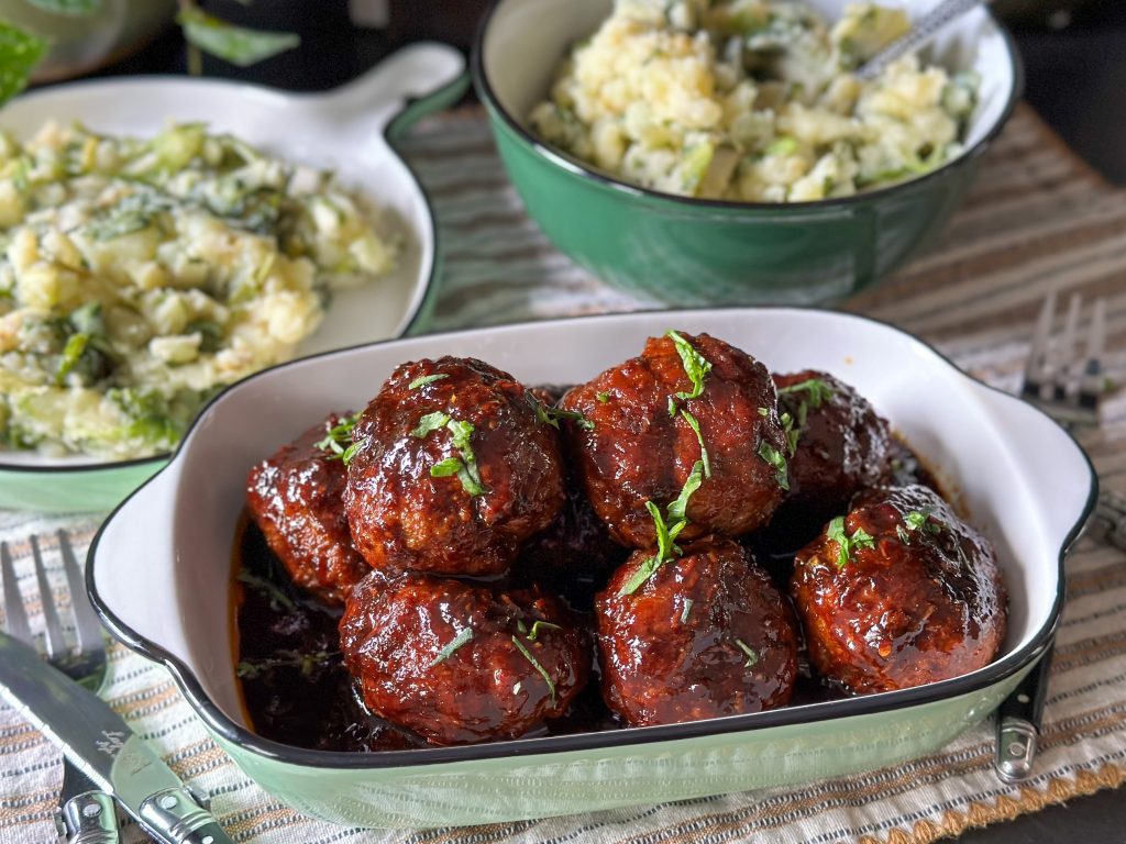 gehaktballen in ketjapsaus