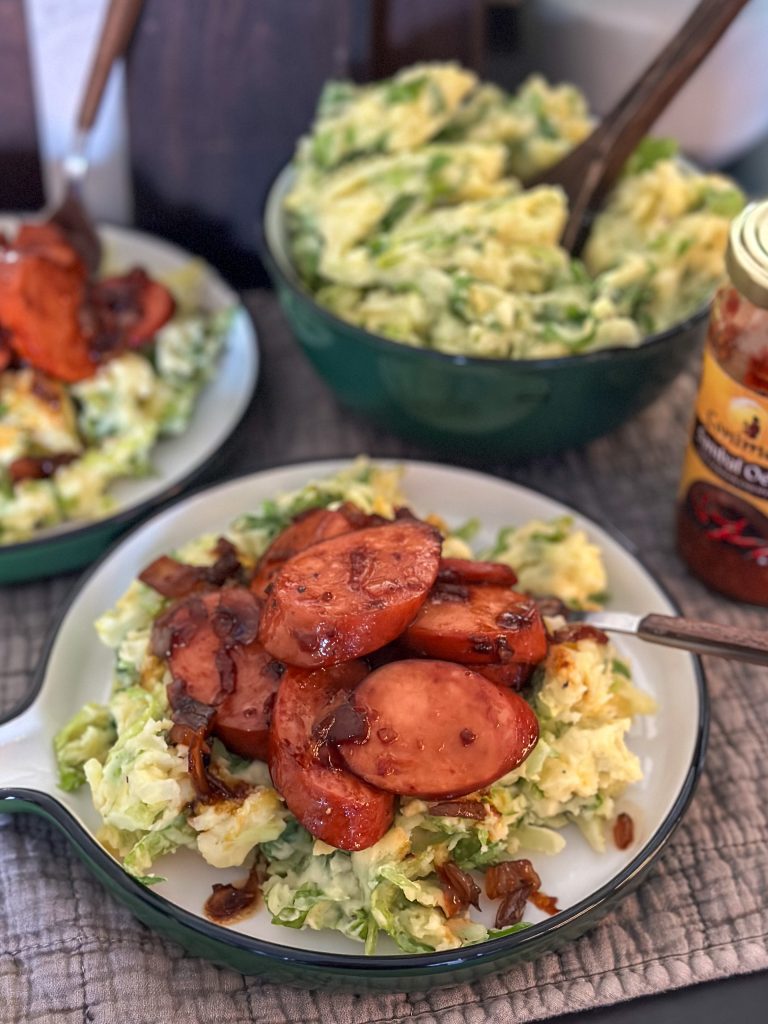 andijviestamppot met pittig gebakken rookworst