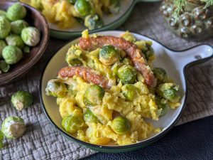 ovenschotel met spruitjes en chipolata