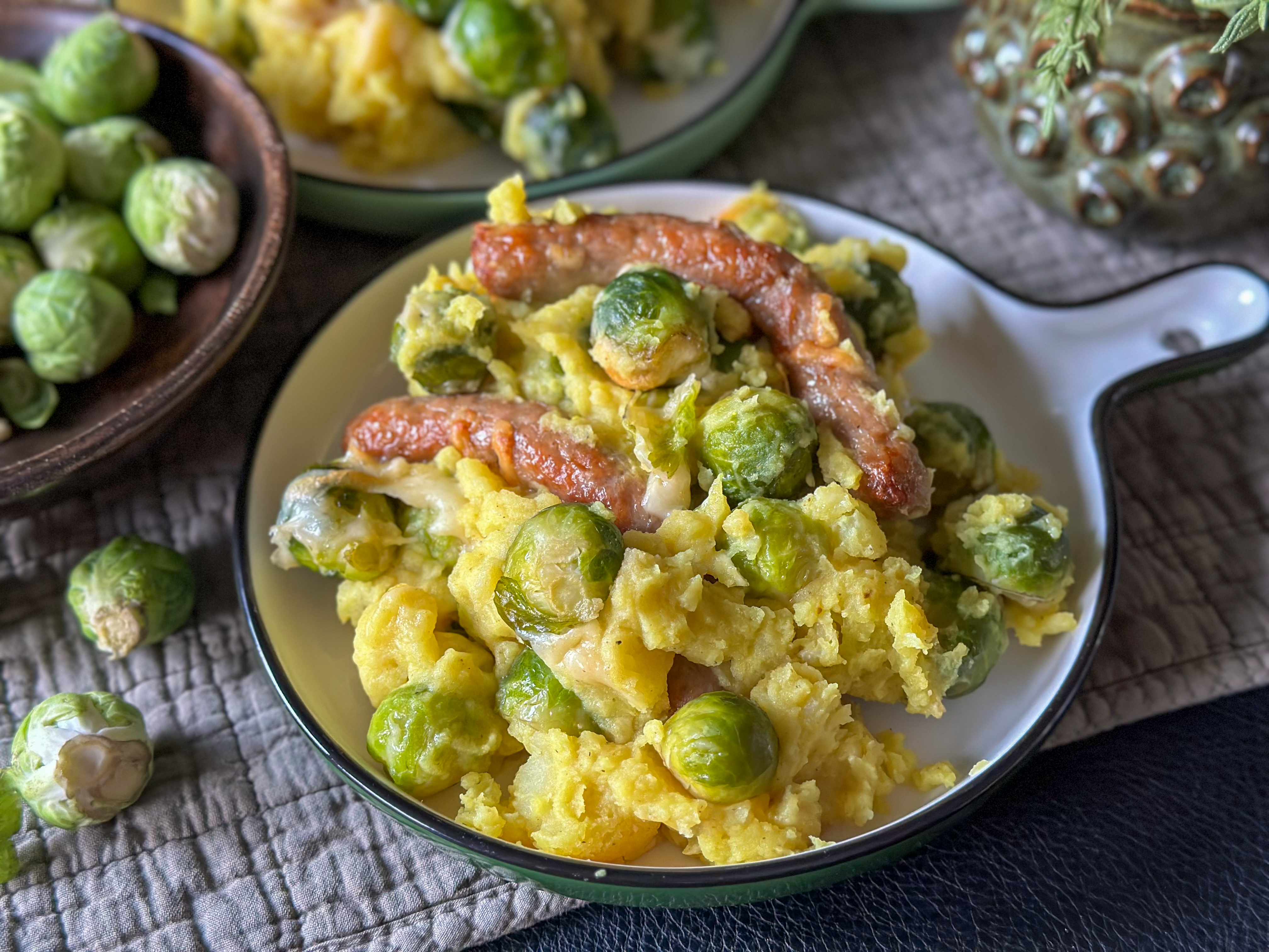 ovenschotel met spruitjes en chipolata