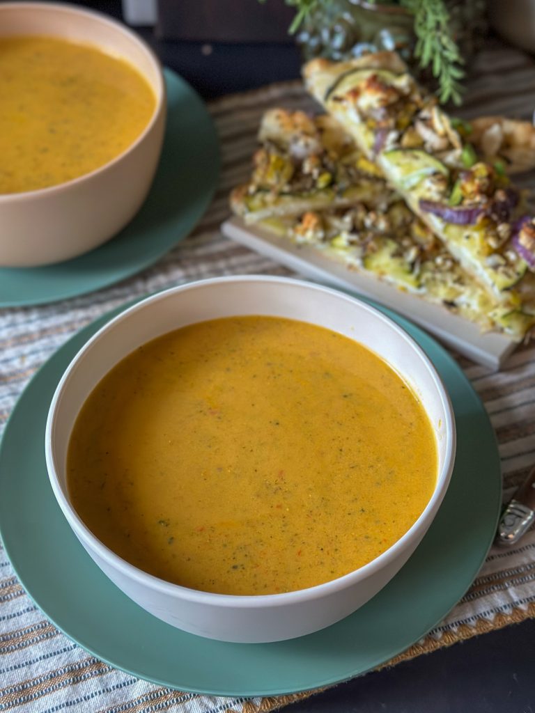 soep met courgette en paprika