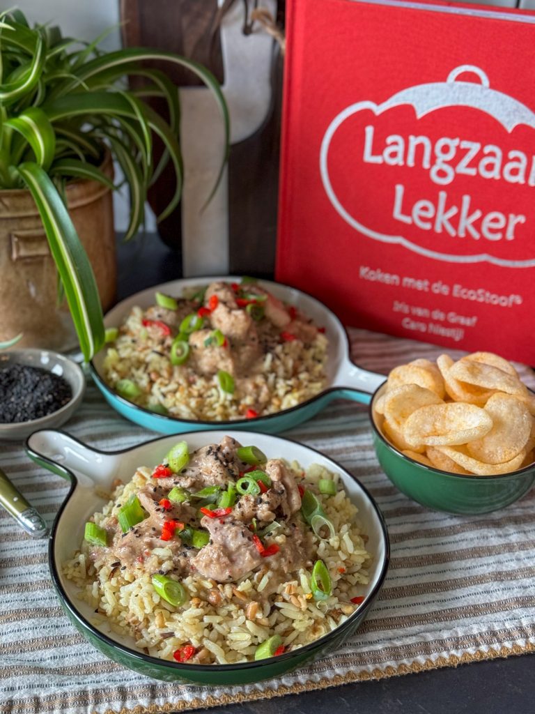 Thaise kip met zelfgemaakte currypasta uit de EcoStoof