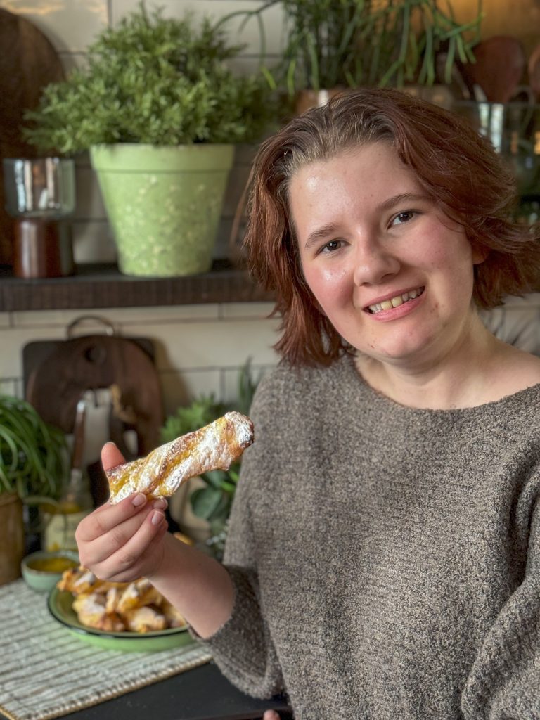 Bladerdeeg stengels met lemon curd