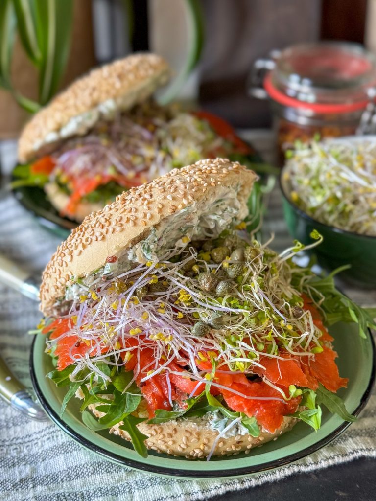 bagel met zalm en kruidenroomkaas