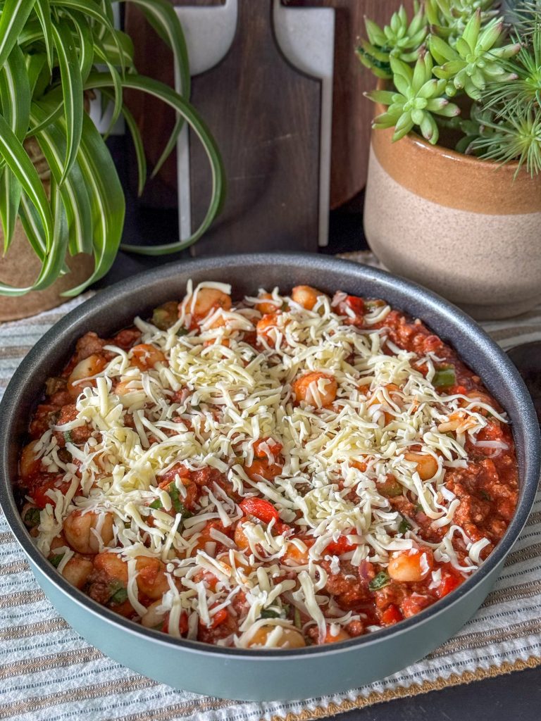 Gnocchi ovenschotel met gehakt in tomatensaus