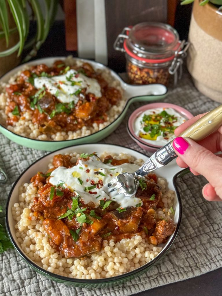 aubergine stoof met gehakt in tomatensaus
