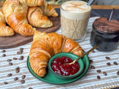 Koffie en croissants: de beste combinaties voor jouw koffiemoment