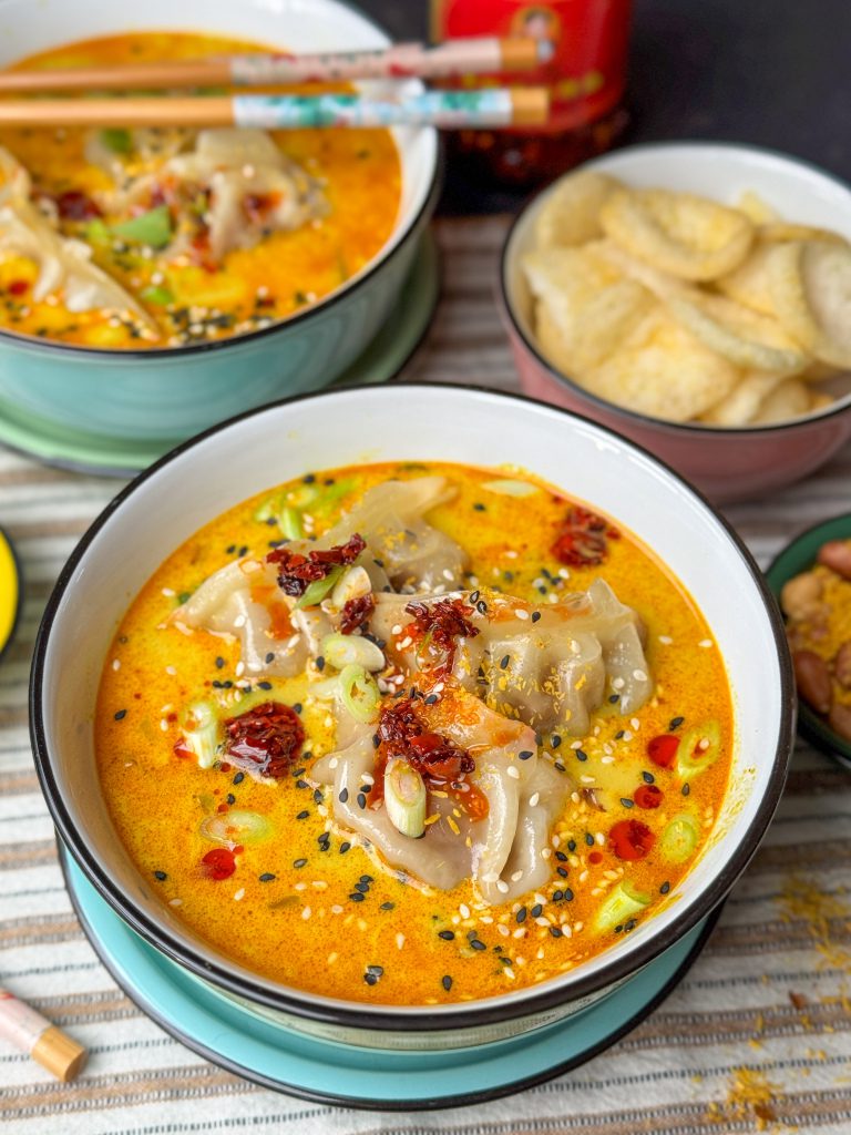 soep met gyoza en crispy chili olie