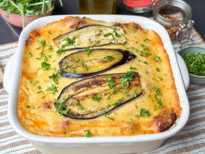 Moussaka recept Griekse ovenschotel met aubergine en gehakt