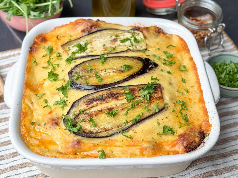 Moussaka recept Griekse ovenschotel met aubergine en gehakt
