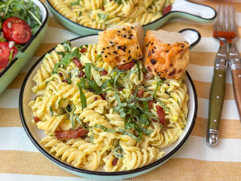 snelle en makkelijke pasta met Boursin, prei en spekjes