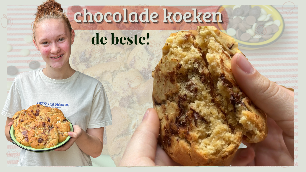 chocolade koeken ofwel chocolate chip cookies met drie soorten chocola uit de oven