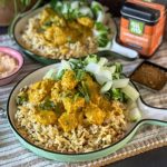 romige kip in currysaus met rijst en paksoi - recept uit Familie over de Kook weekmenu 30