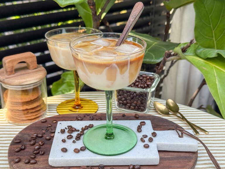 5 ijskoffie recepten voor warme dagen zoals deze Vietnamese ijskoffie met gecondenseerde melk